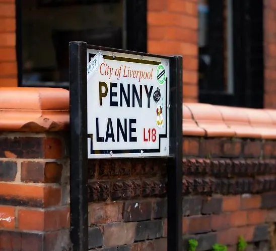 The Beatles House - Penny Lane - Contractors -Relocating-3Bedroom